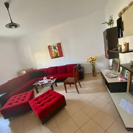 Villa Villa Qemal *